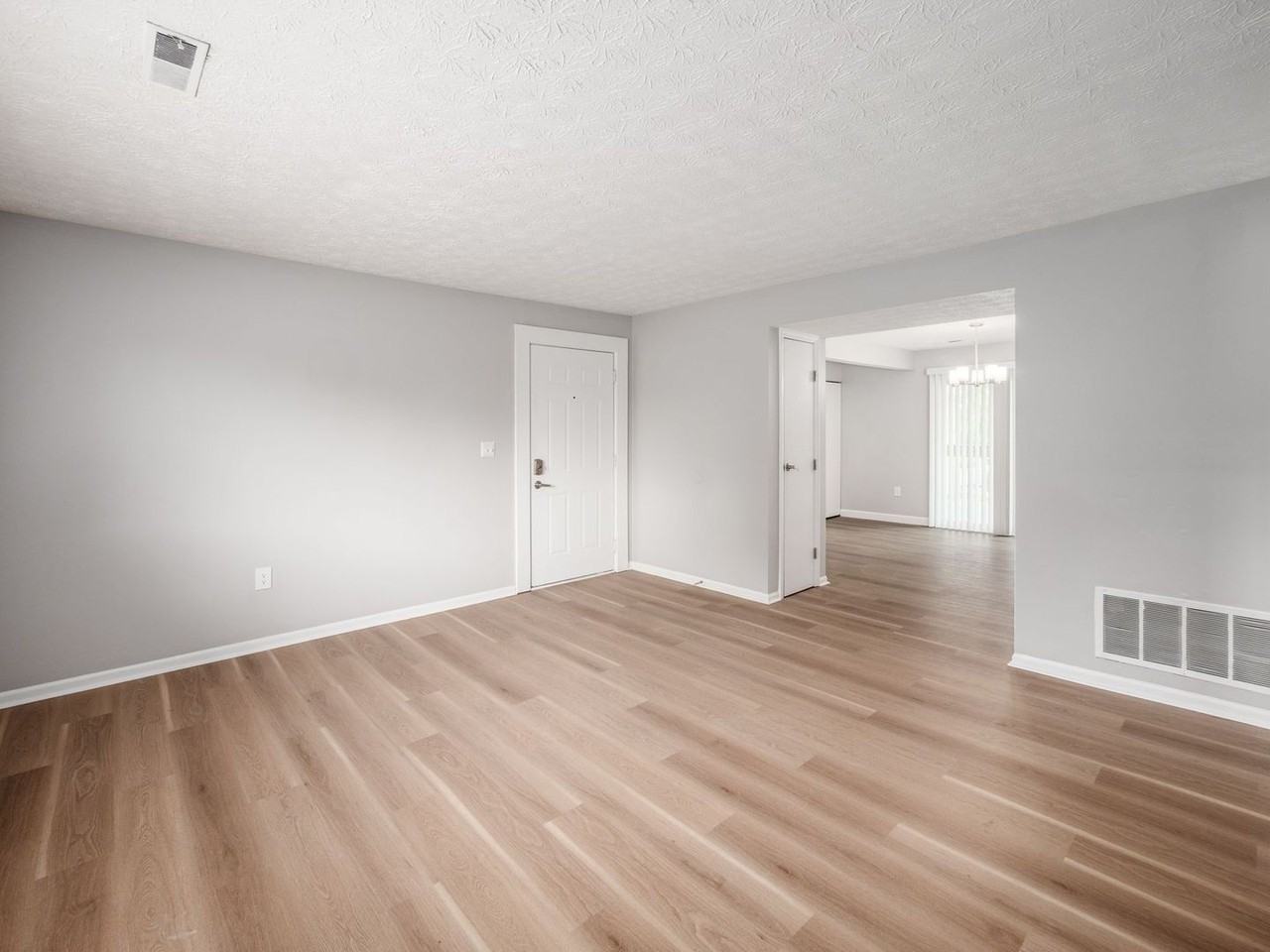 7976 Harmill Dr - Photo 6 of 29