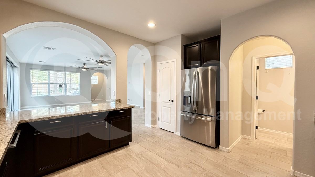3747 E Hans Dr - Photo 6 of 33
