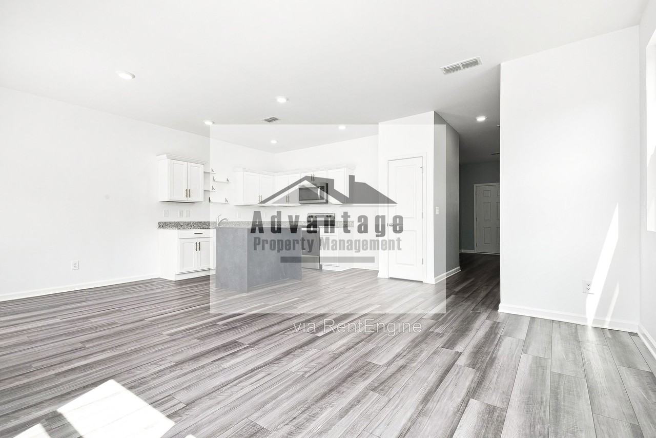 132 Saginaw Ct - Photo 4 of 19