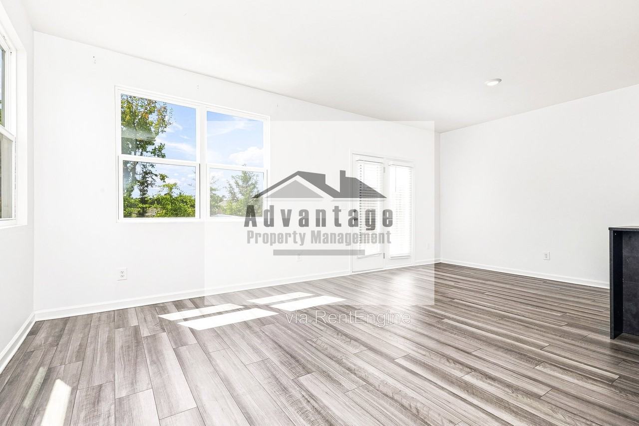 132 Saginaw Ct - Photo 5 of 19