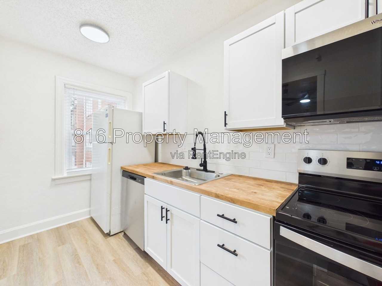 3702 Wyoming St #202 - Photo 7 of 12