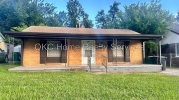 featured image of 2048 Ne 18th St