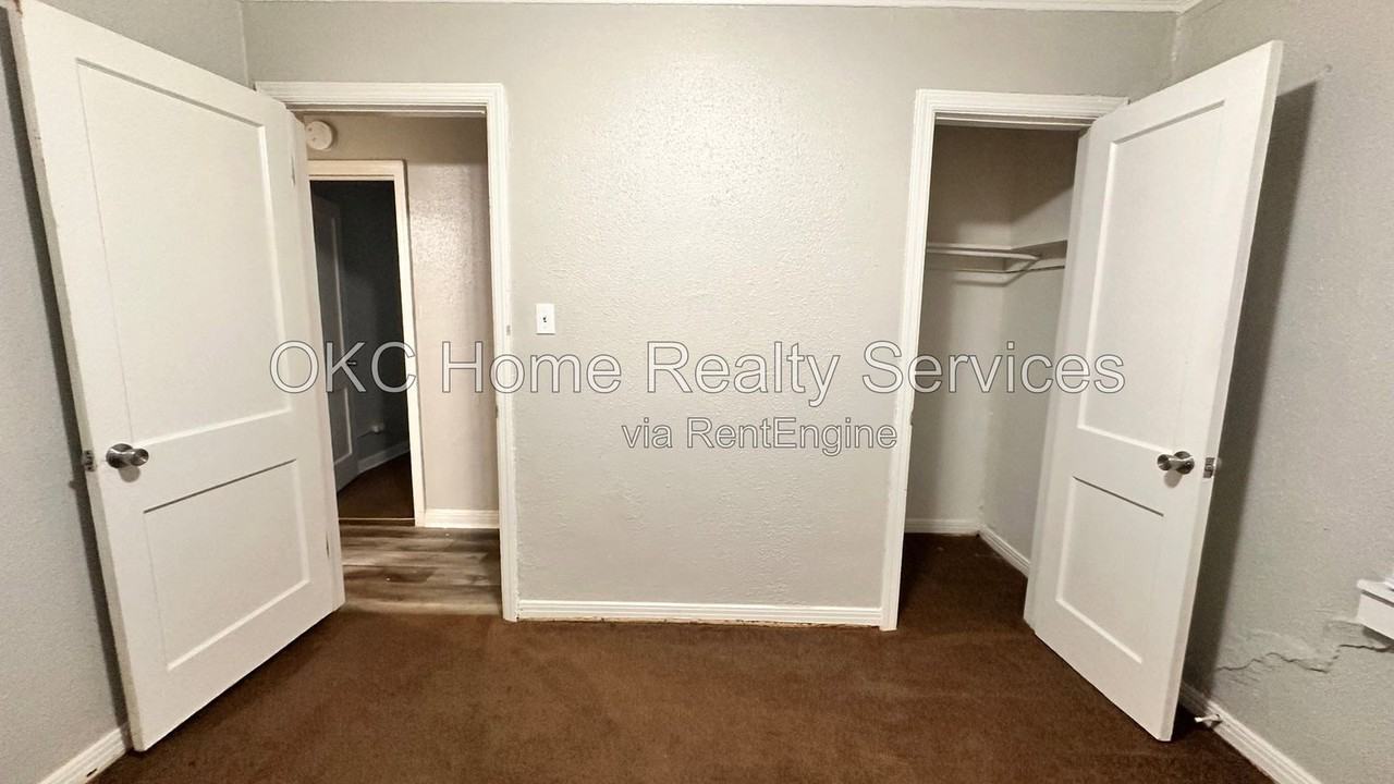 2048 Ne 18th St - Photo 5 of 25