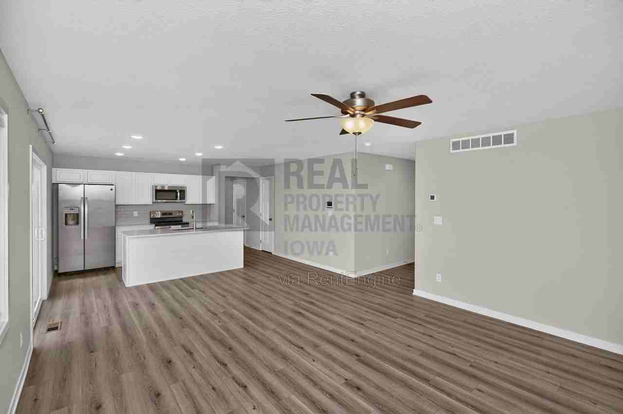 4319 Nw 13th St - Photo 7 of 32
