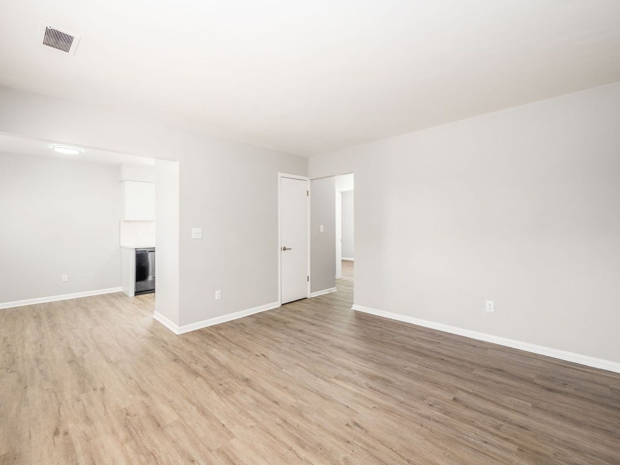 620 Riverview Dr #2 - Photo 7 of 21