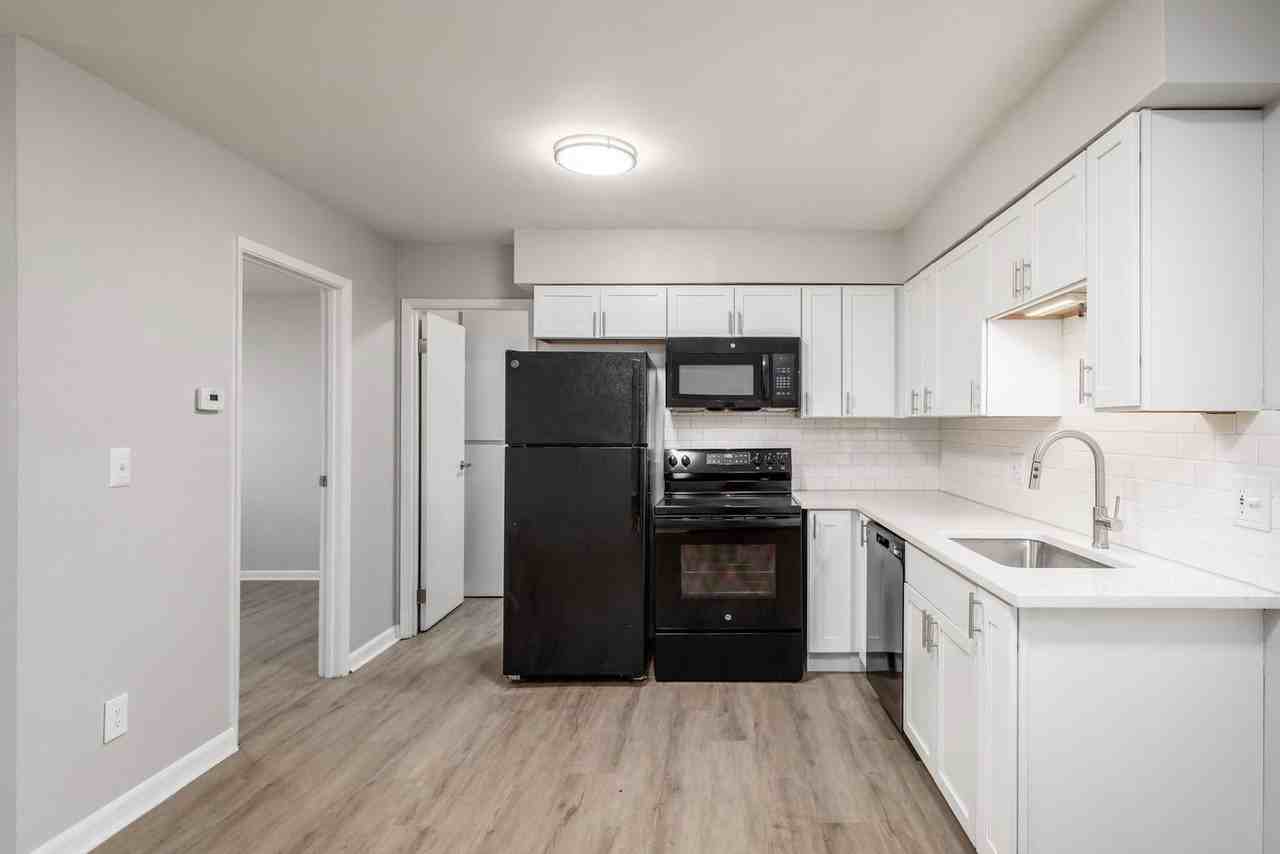 639 Riverview Dr #8 - Photo 4 of 14