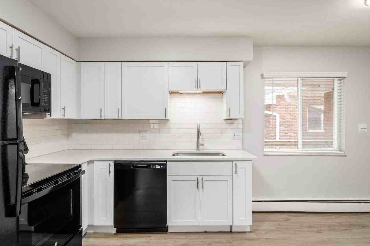 639 Riverview Dr #8 - Photo 5 of 14
