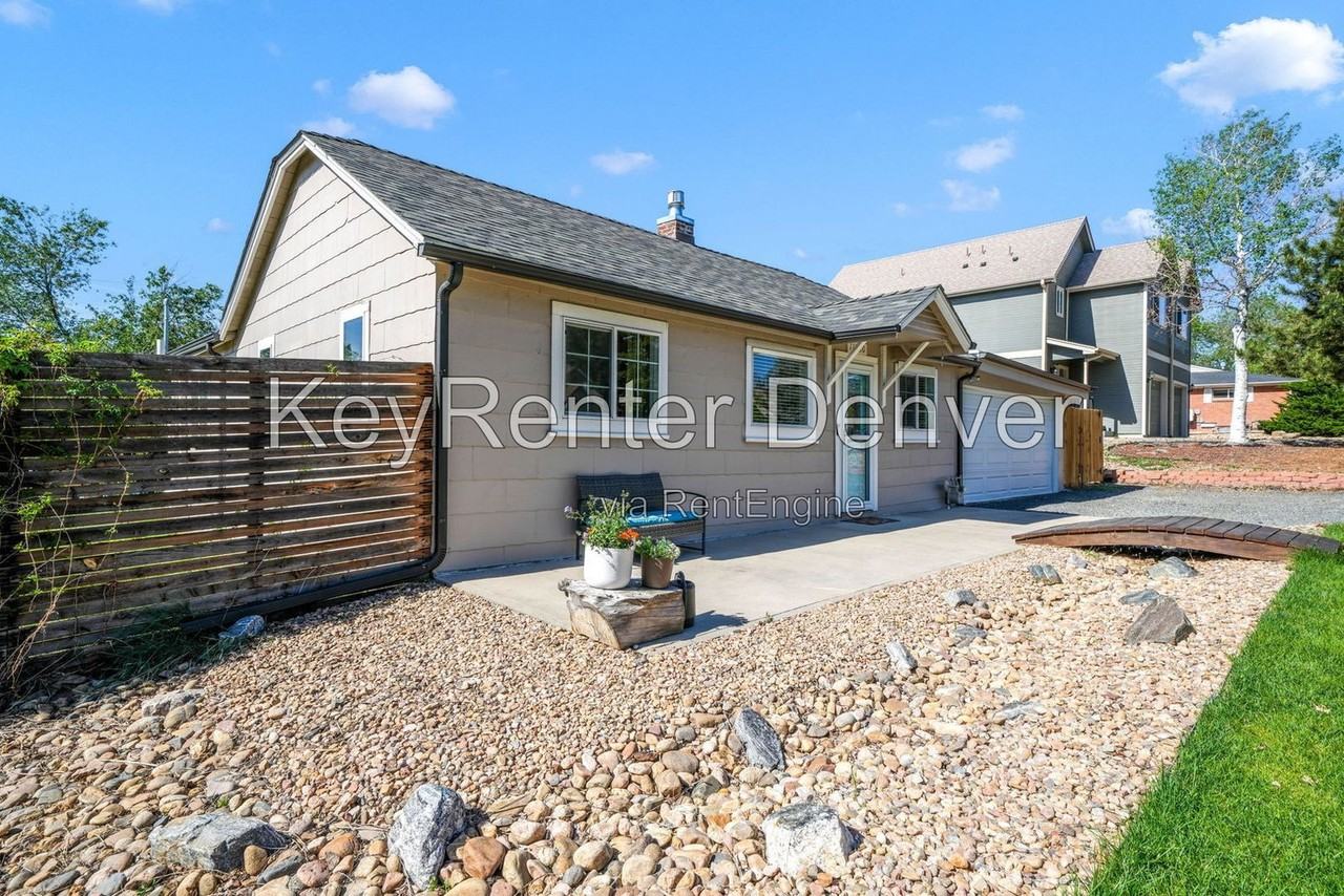 11860 W Independence Ave - Photo 4 of 50