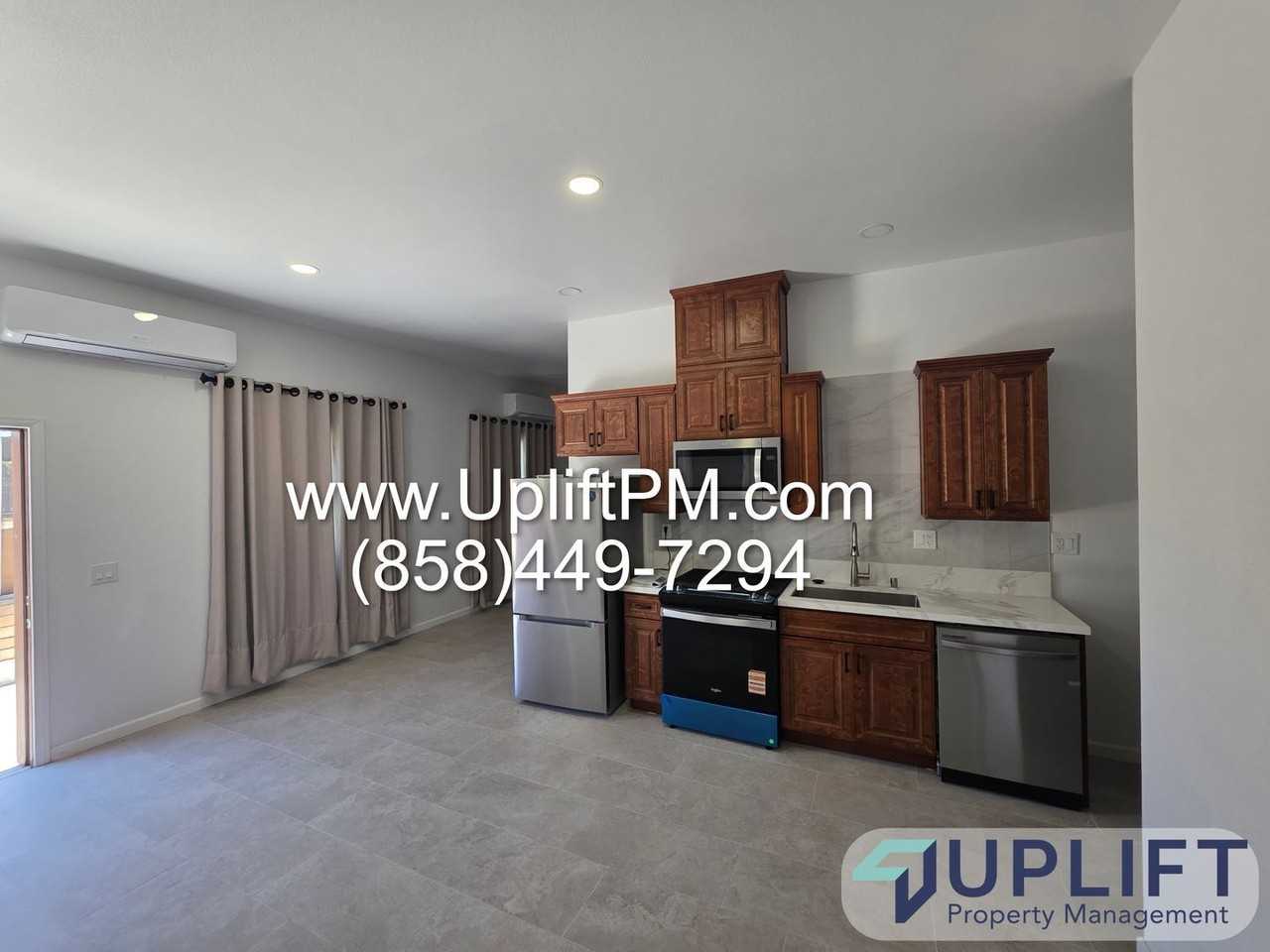 9013 N Magnolia Ave - Photo 2 of 7
