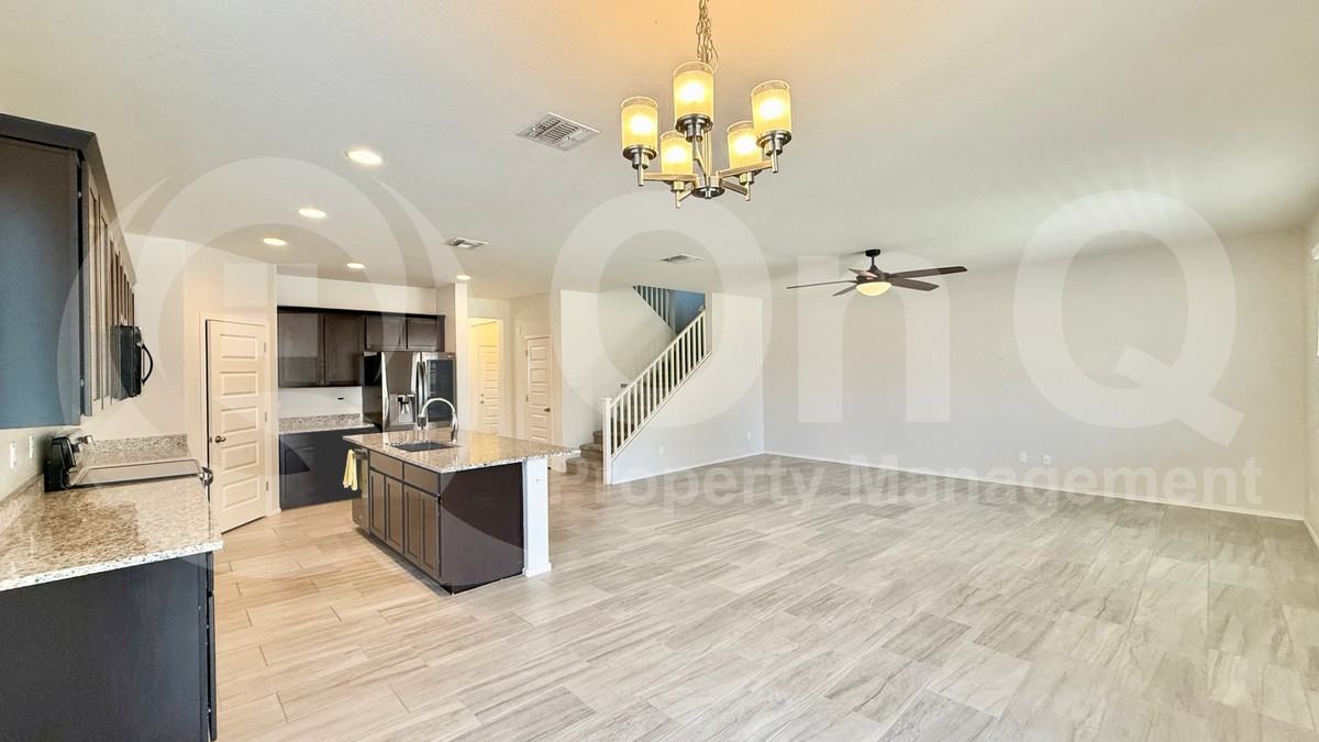 18172 W Via Del Sol - Photo 6 of 29