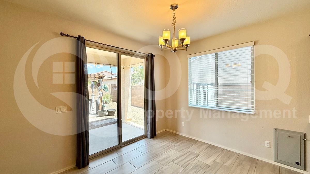 18172 W Via Del Sol - Photo 7 of 29