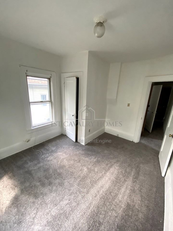 1383 Curtis St #2 - Photo 4 of 19