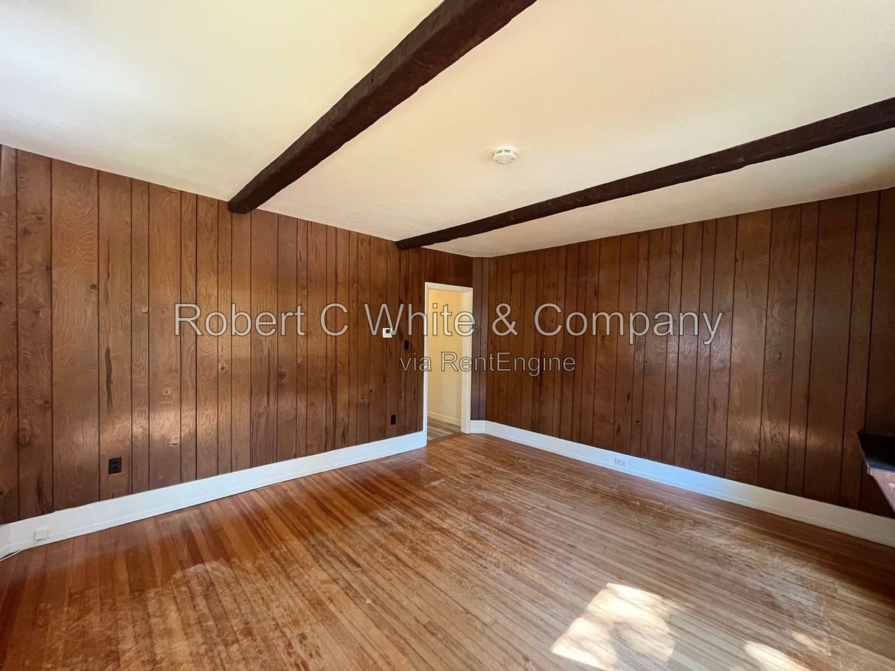 345 W Thames St #2 - Photo 3 of 8