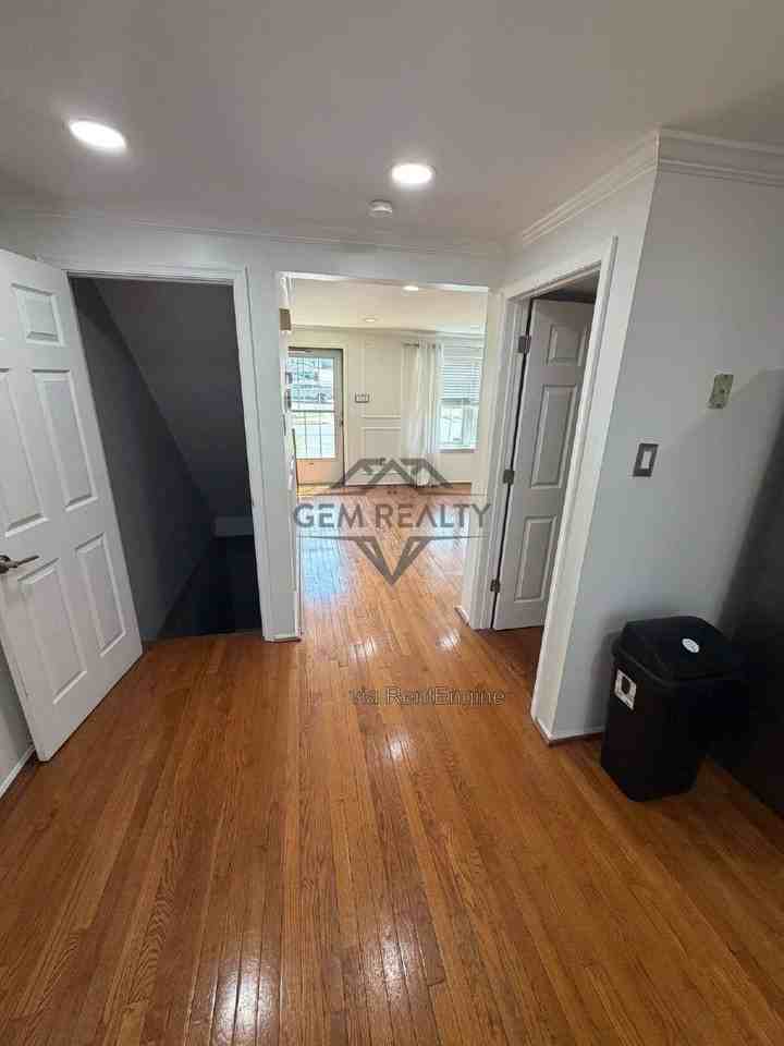 13506 Bentley Cir - Photo 4 of 19