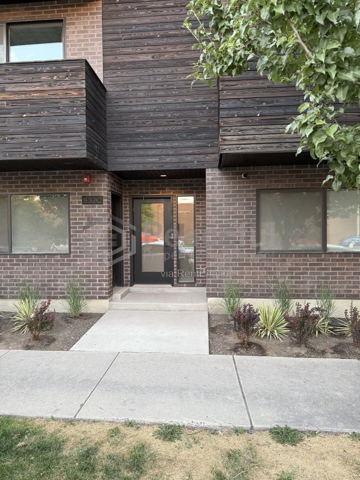 832 S West Temple