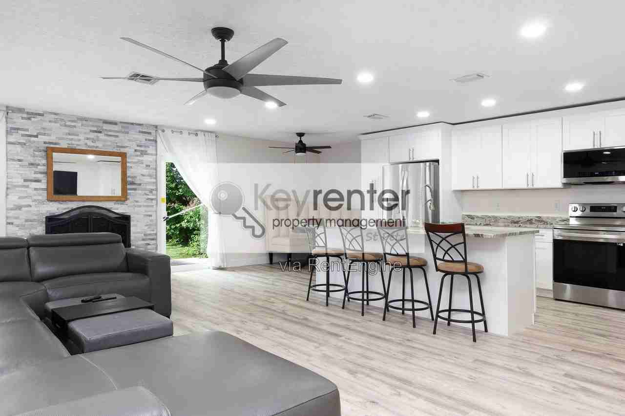 7254 55th Ave N - Photo 6 of 24