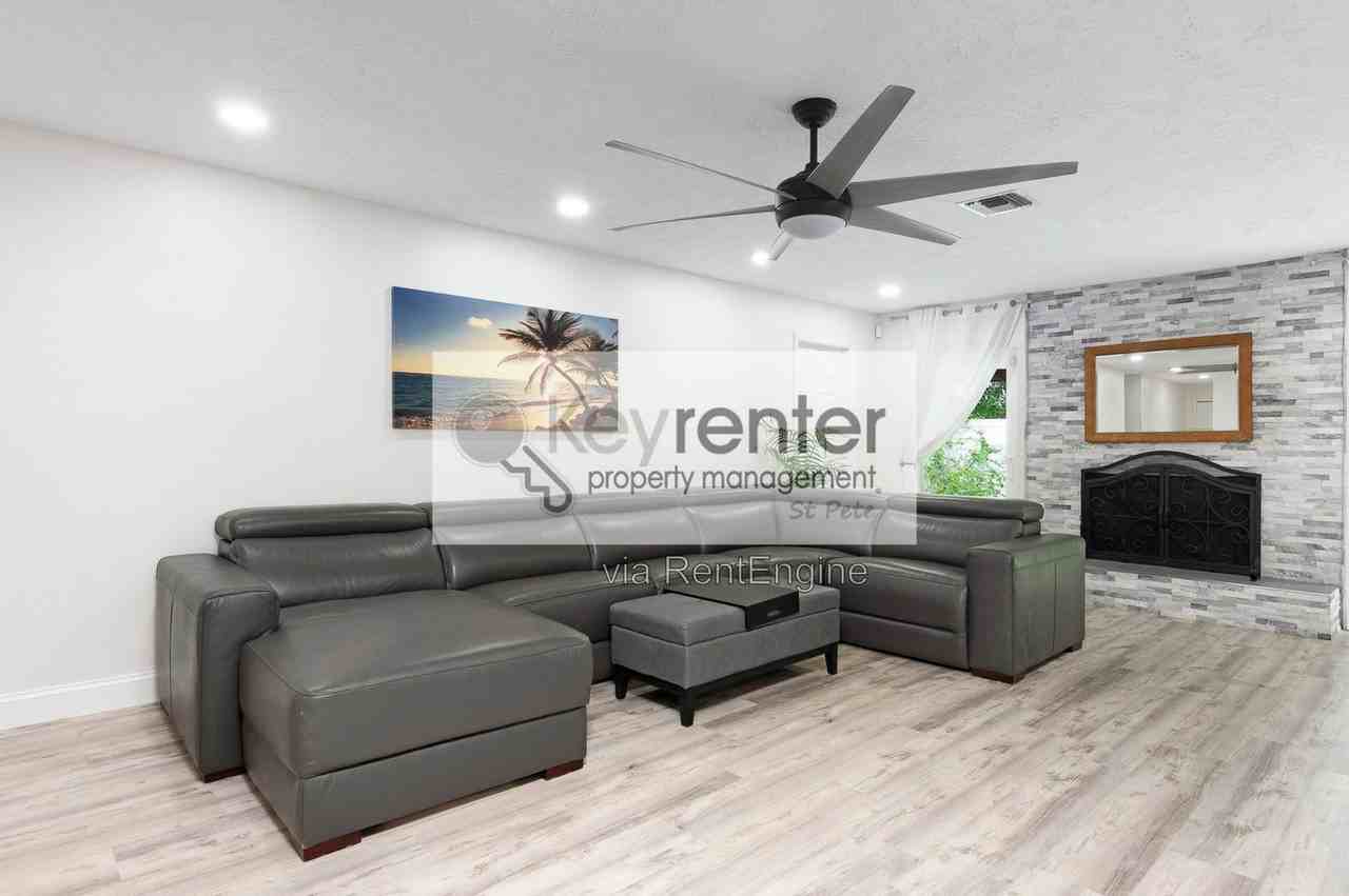 7254 55th Ave N - Photo 7 of 24