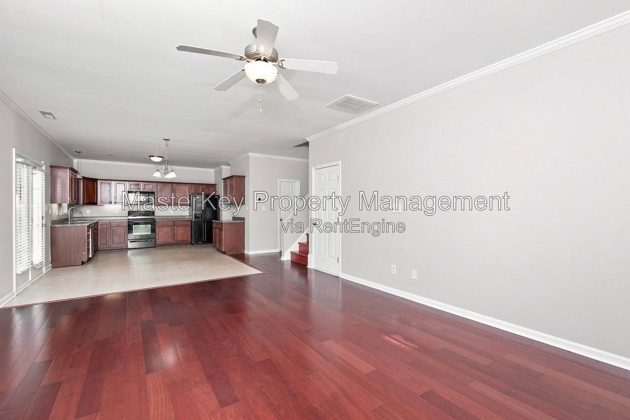 216 Citrine Ct - Photo 7 of 32