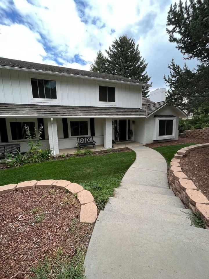 10739 E Crestridge Cir - Photo 2 of 50