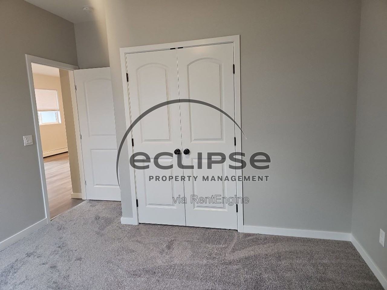 529 Washington Ave - Photo 4 of 17