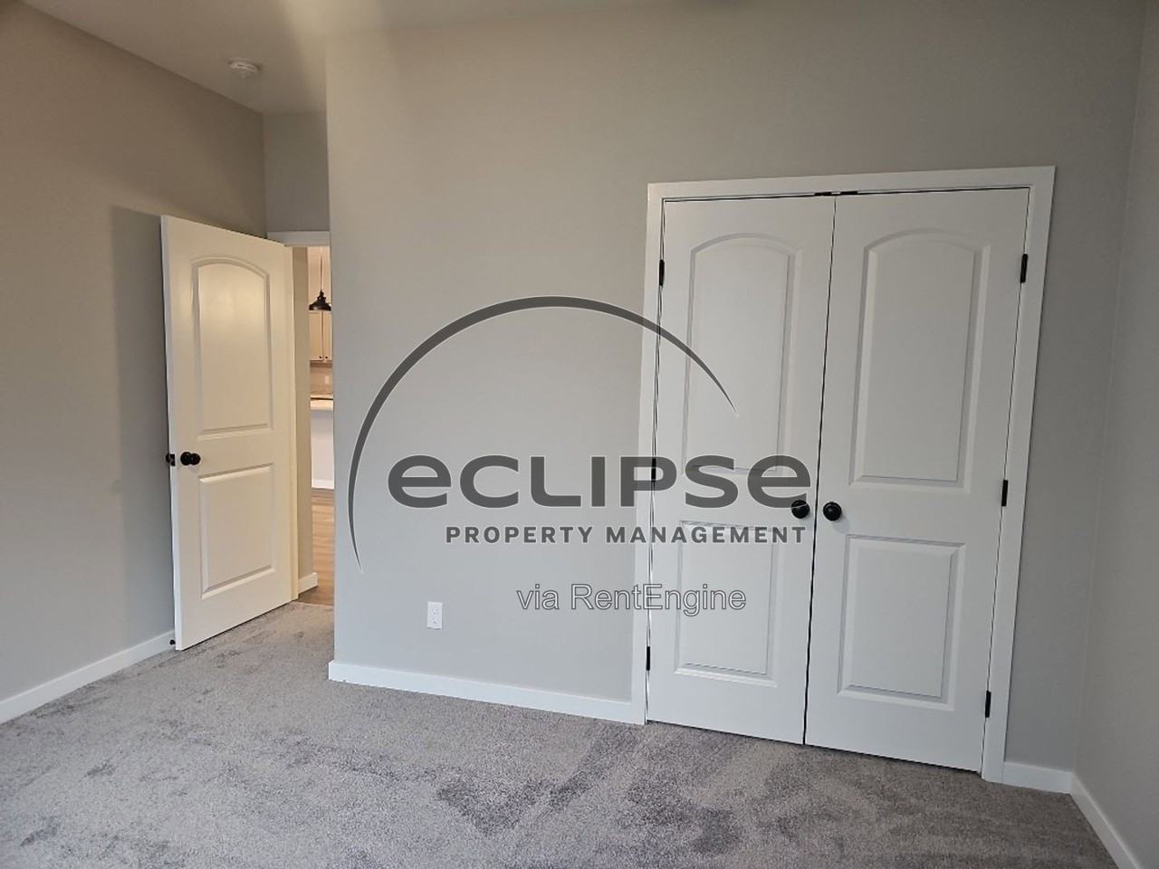 529 Washington Ave - Photo 6 of 17