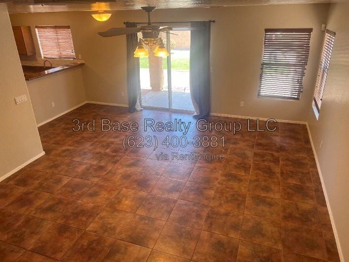 22593 W Solano Dr - Photo 6 of 18