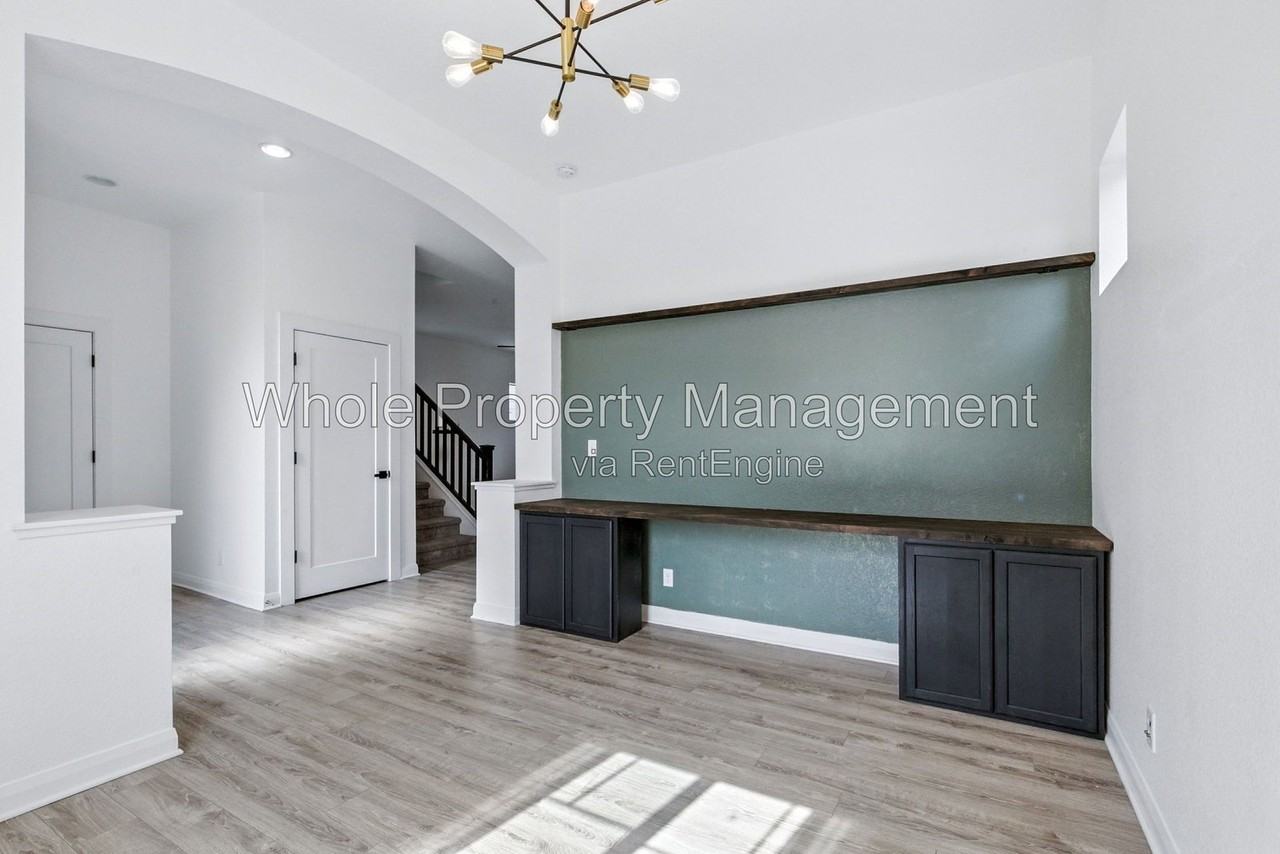 6619 Mariposa Ct - Photo 3 of 30