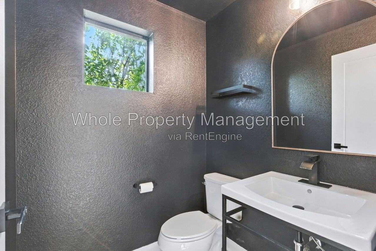 6619 Mariposa Ct - Photo 4 of 30