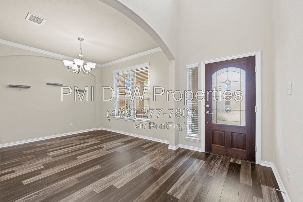 1624 Medina Ln - Photo 5 of 30