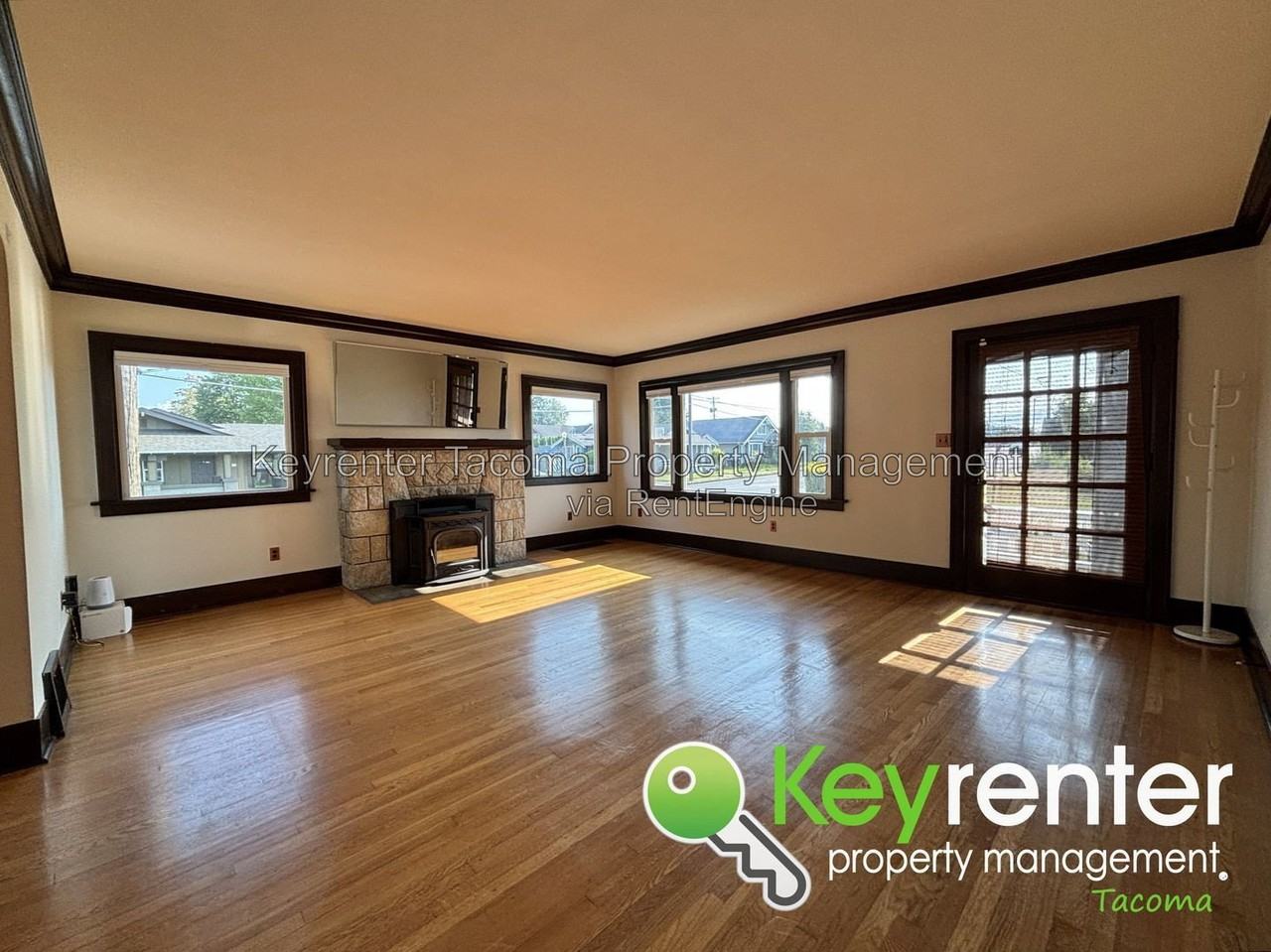 3739 Fawcett Ave - Photo 2 of 27