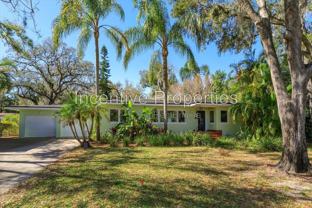 816 Putnam Ave - Photo 1 of 1