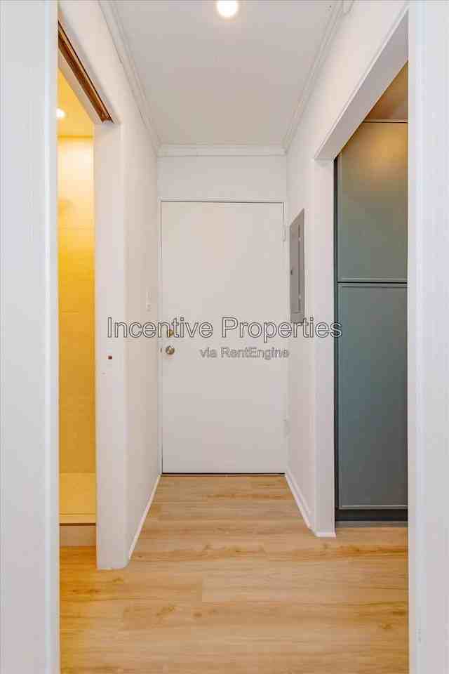 816 Putnam Ave - Photo 4 of 13