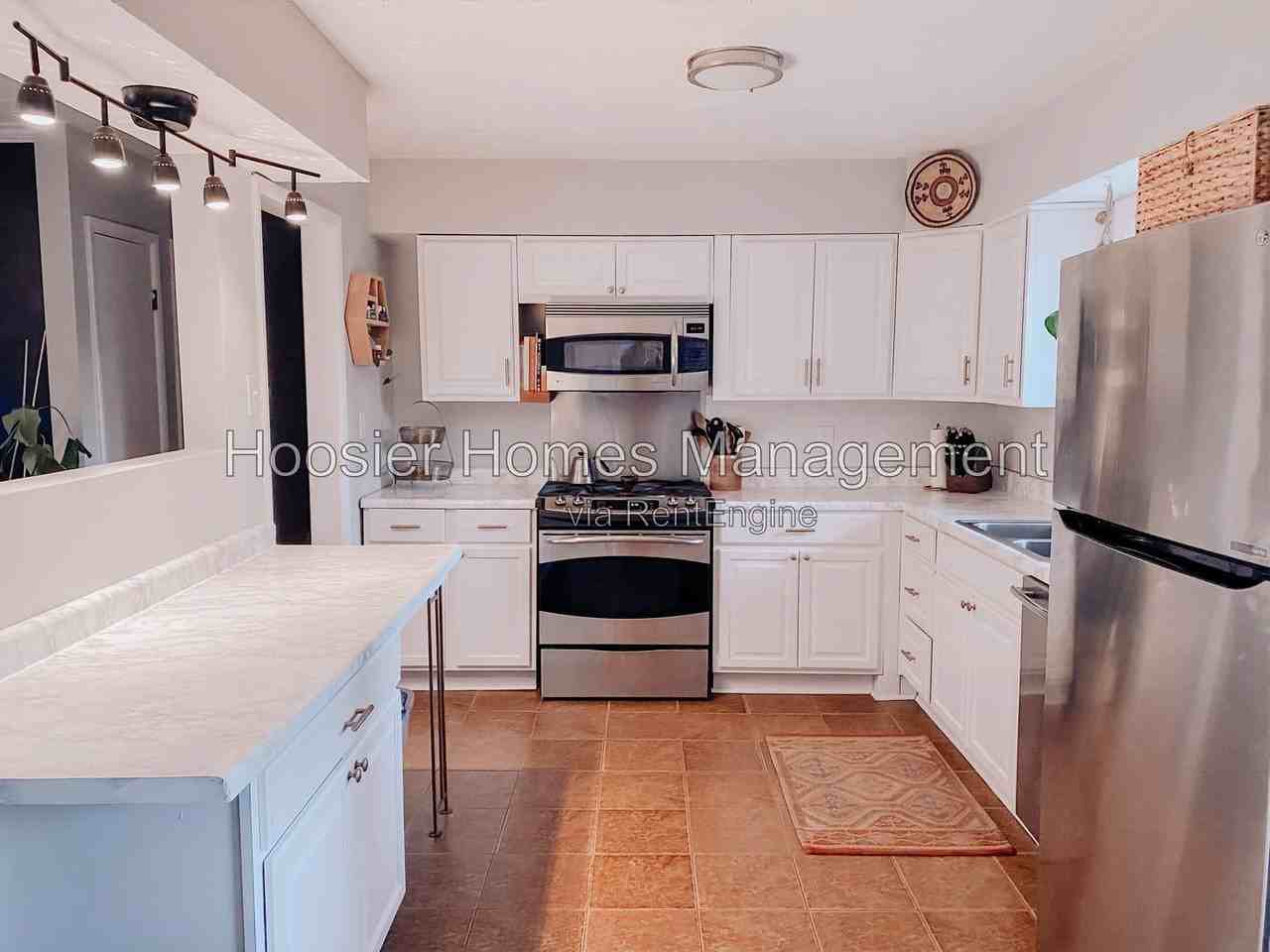 10818 Broadway St - Photo 7 of 24