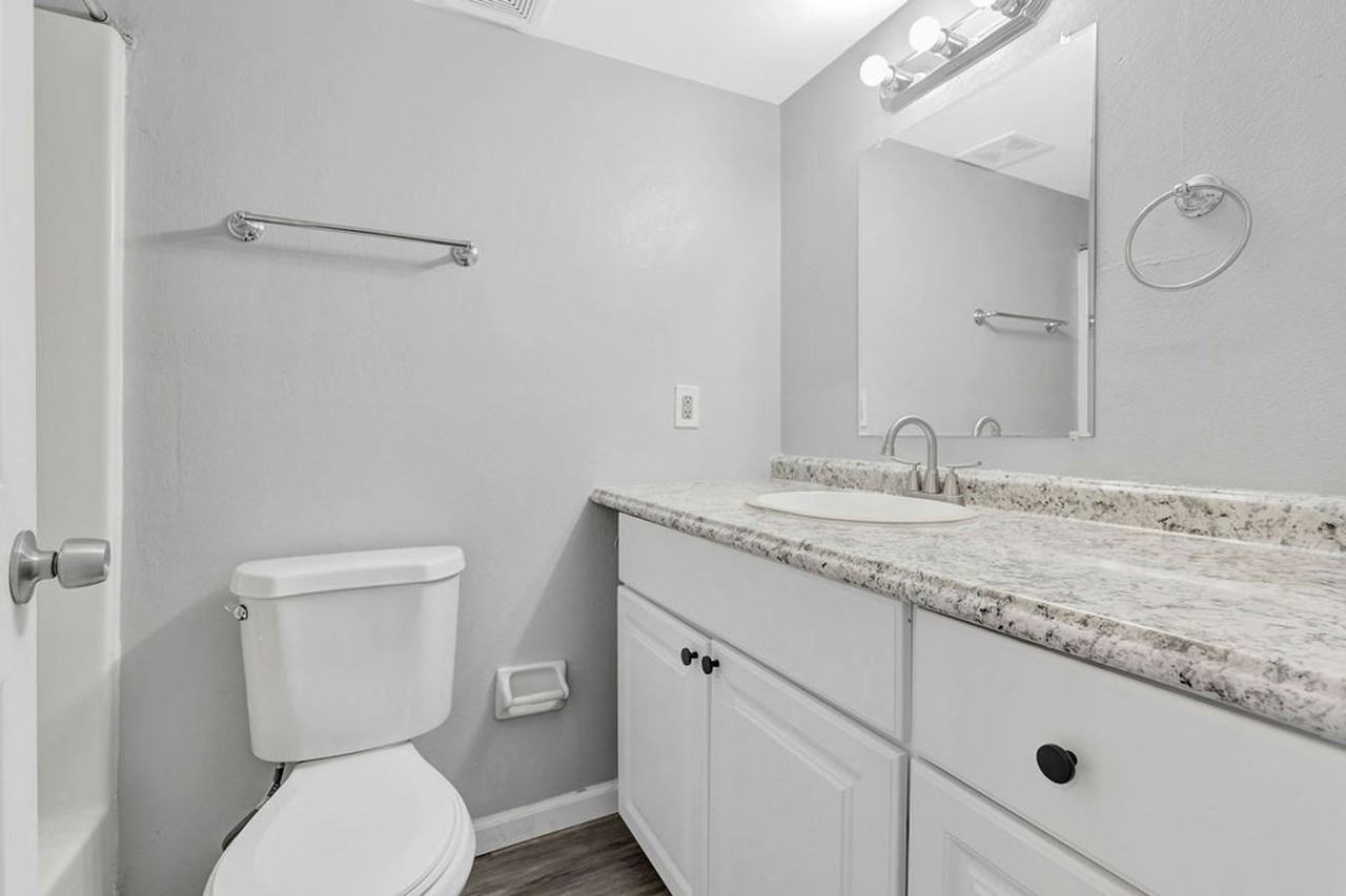 239 N 12th St #3 - Photo 7 of 11