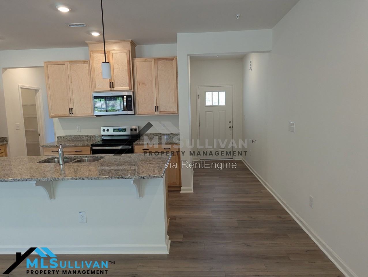 173 Cabernet Dr #1 - Photo 5 of 17