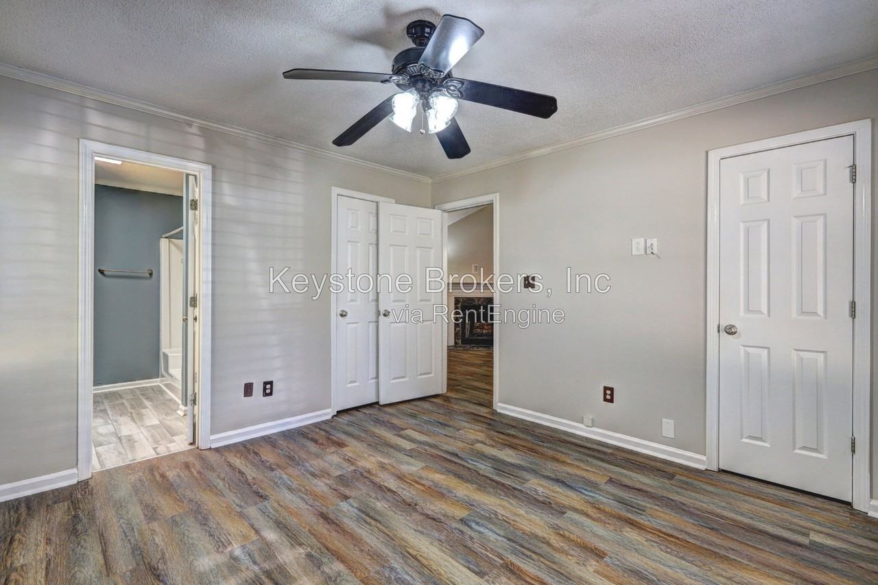 100 S Fairfield Dr - Photo 6 of 8