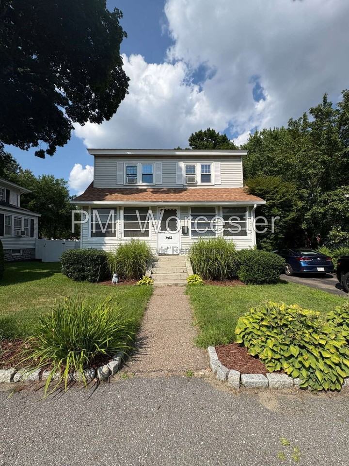 465 Chandler St - Photo 2 of 19