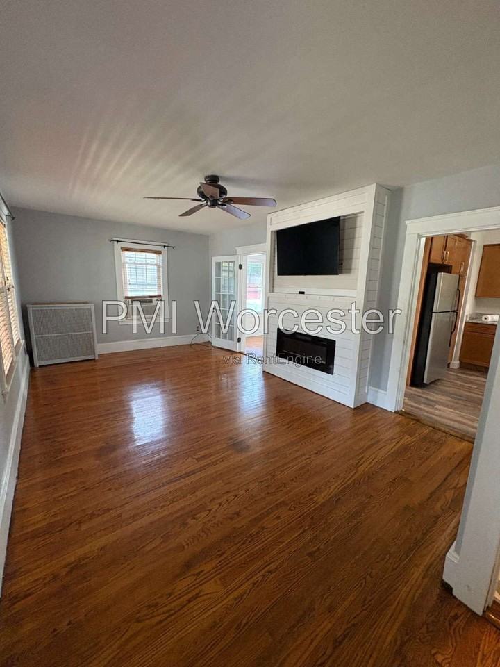 465 Chandler St - Photo 7 of 19
