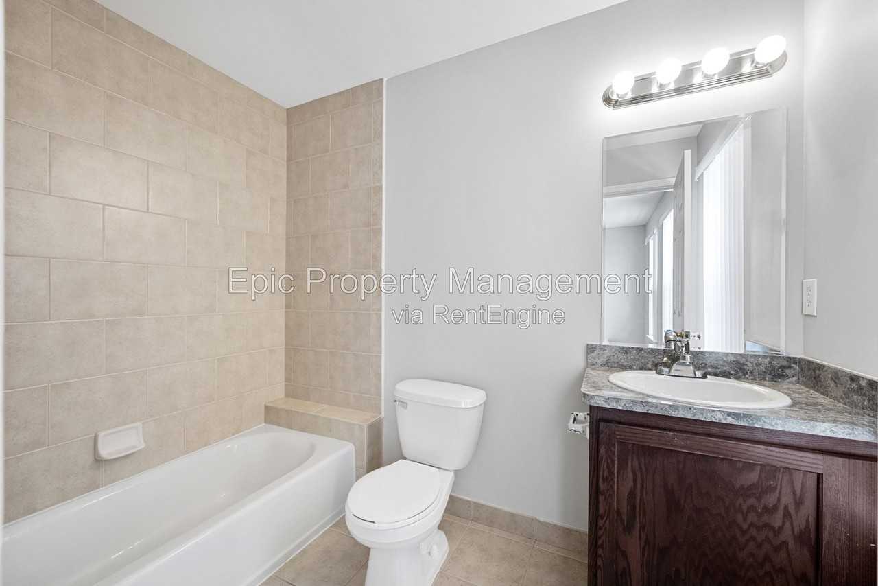 14196 Lakeside Blvd N - Photo 5 of 9