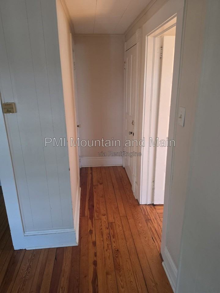 41 Westwood Pl #4 - Photo 3 of 28