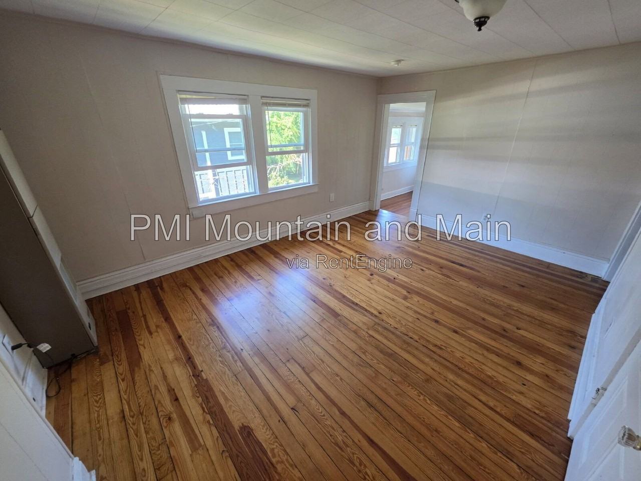41 Westwood Pl #4 - Photo 5 of 28