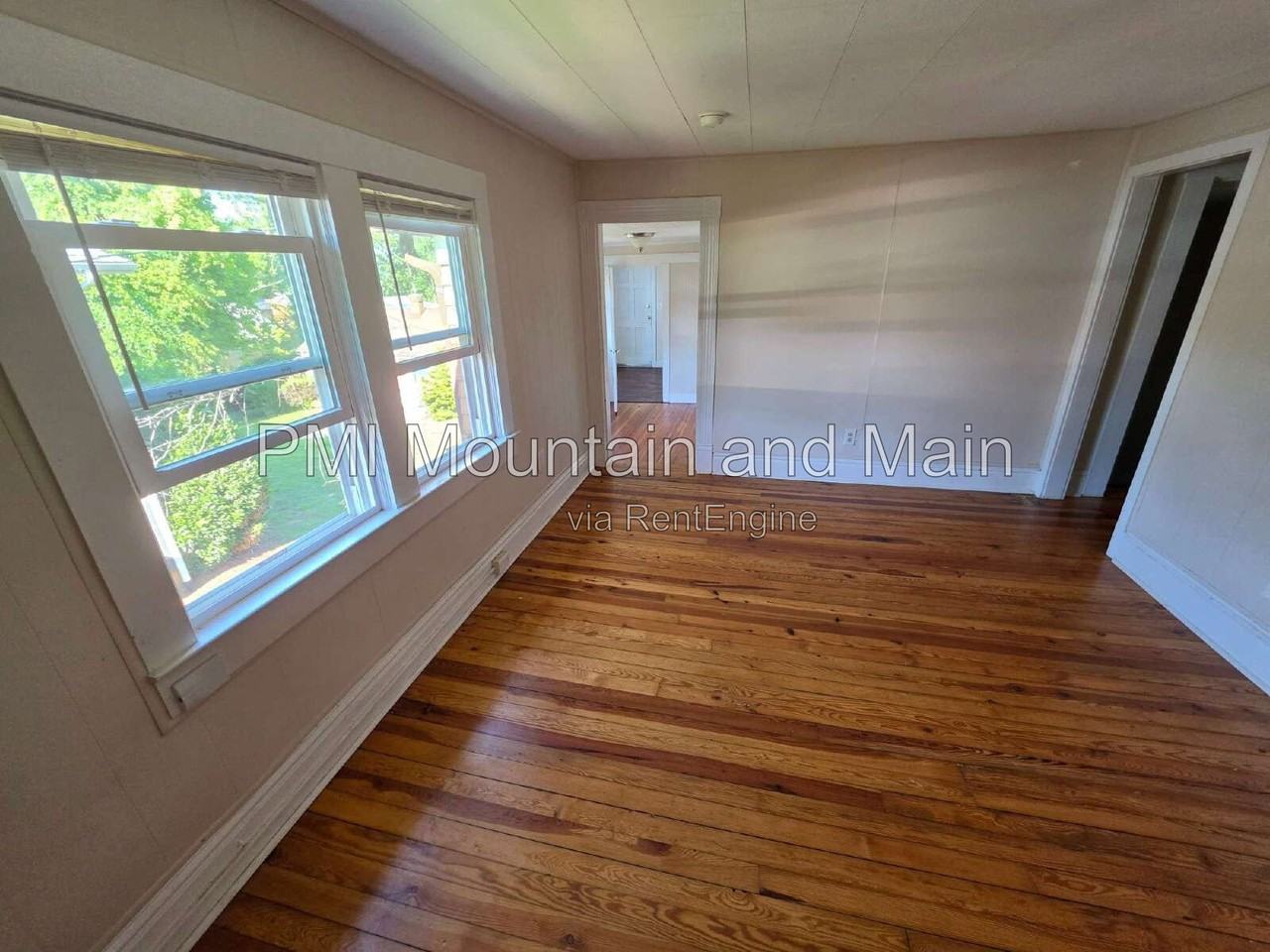41 Westwood Pl #4 - Photo 6 of 28