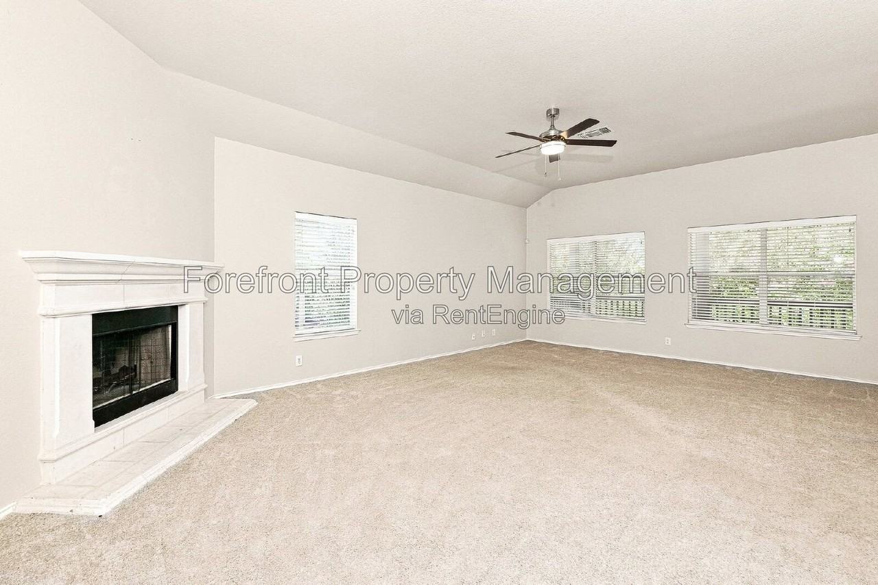 3619 Sweet Olive - Photo 4 of 19