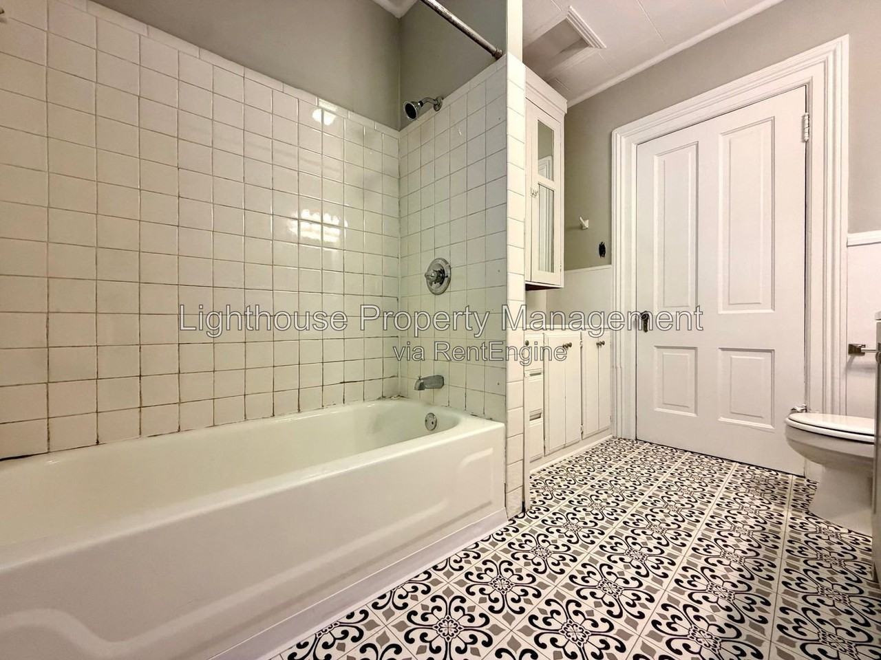 63 College Ave Ne - Photo 2 of 17