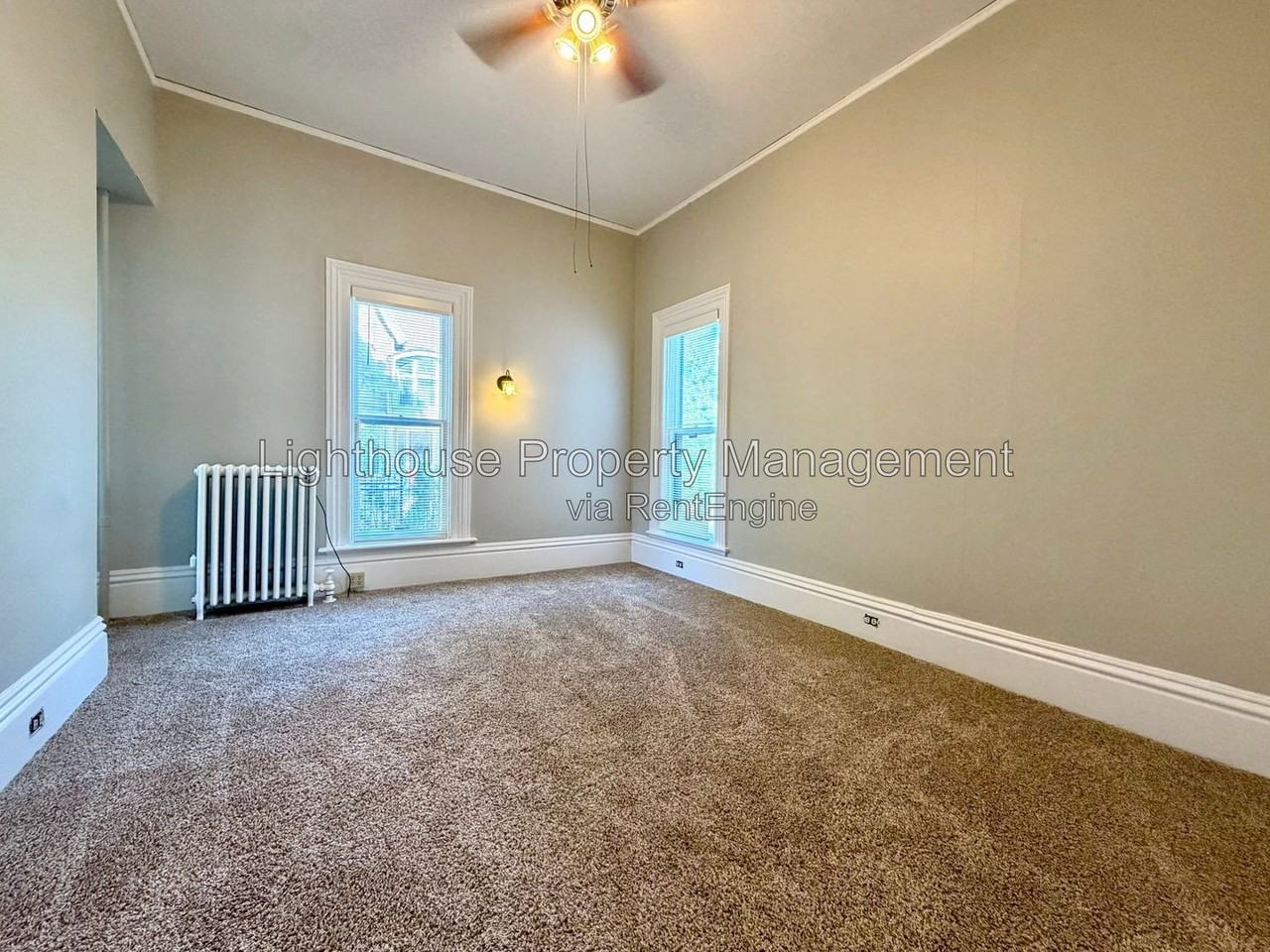 63 College Ave Ne - Photo 5 of 17