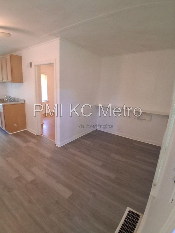 26 S Central St #9 - Photo 2 of 18