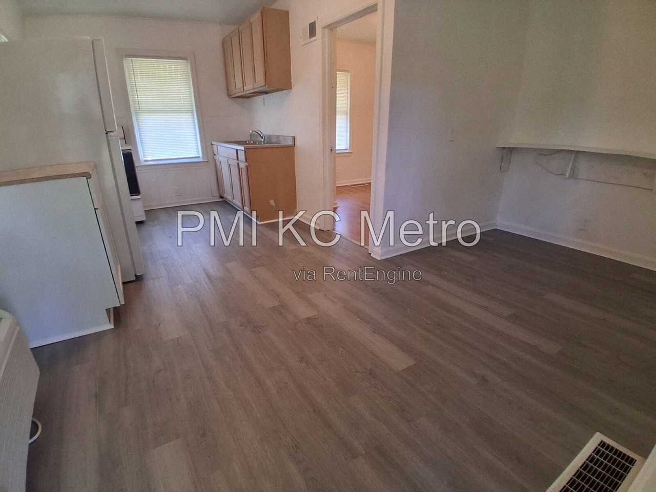 26 S Central St #9 - Photo 4 of 18