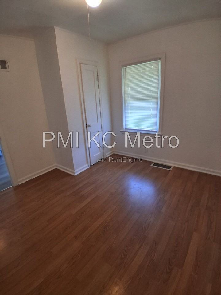 26 S Central St #9 - Photo 7 of 18