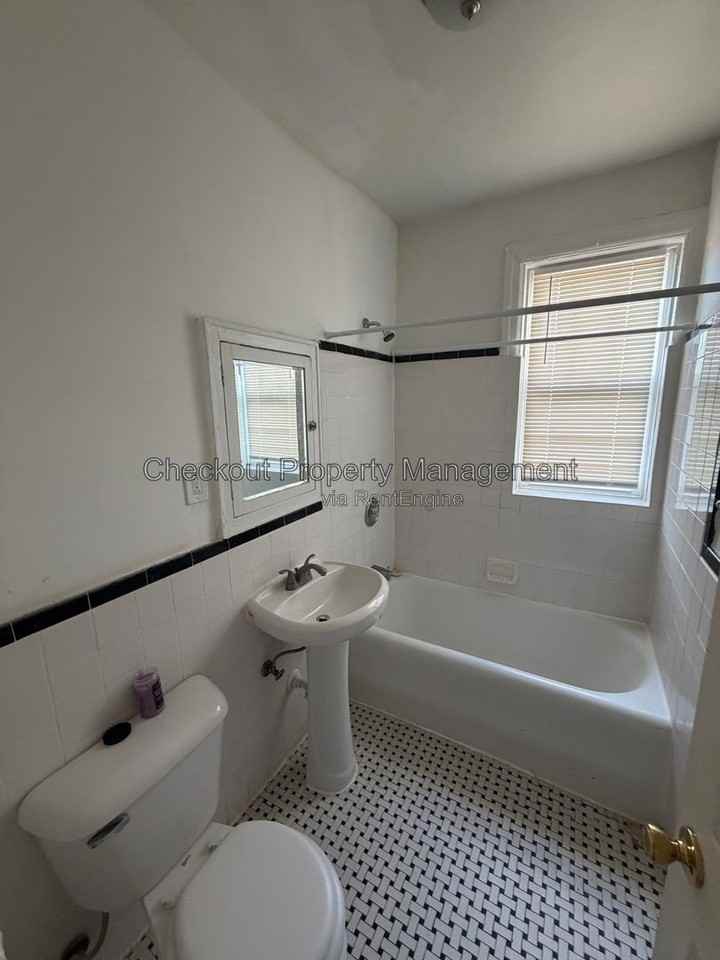 7336 Forsyth Blvd #104 - Photo 6 of 17