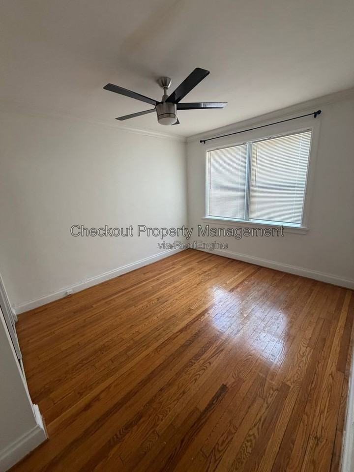 7336 Forsyth Blvd #104 - Photo 7 of 17